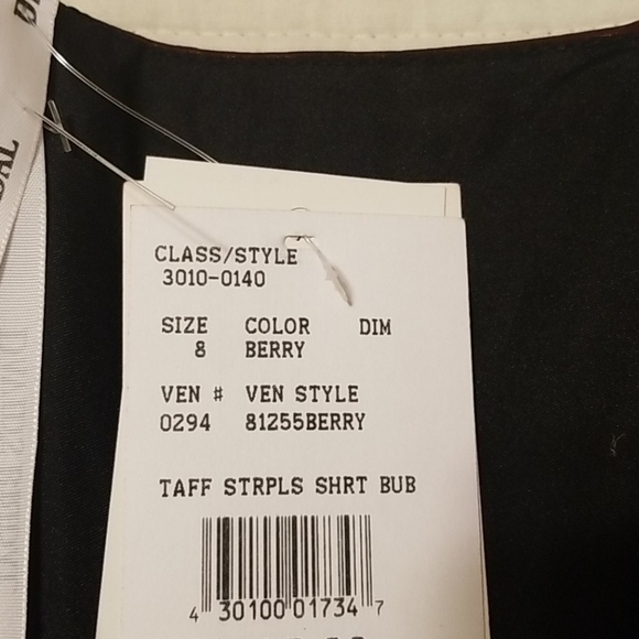 NWT David's Bridal Strapless Berry Cocktail dress size 8 - Picture 9 of 14